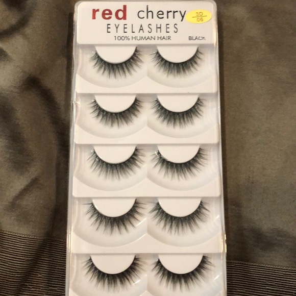 Red cherry false lashes - Picture 2 of 4